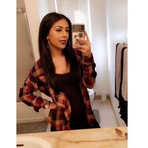 Meet your Posher, Christina